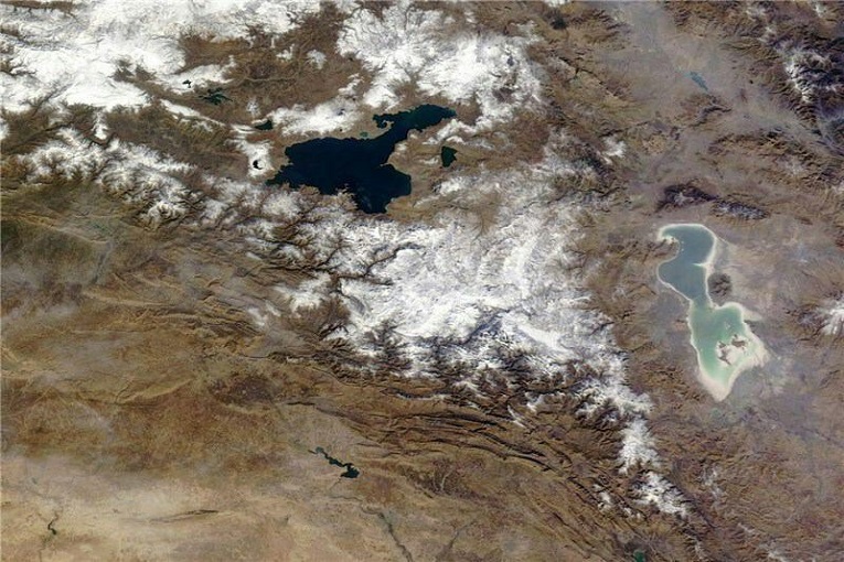 خطرسونامی نمک بیخ گوش شهرهای همجوار با اورمیه خطرسونامی نمک بیخ گوش شهرهای همجوار با اورمیه