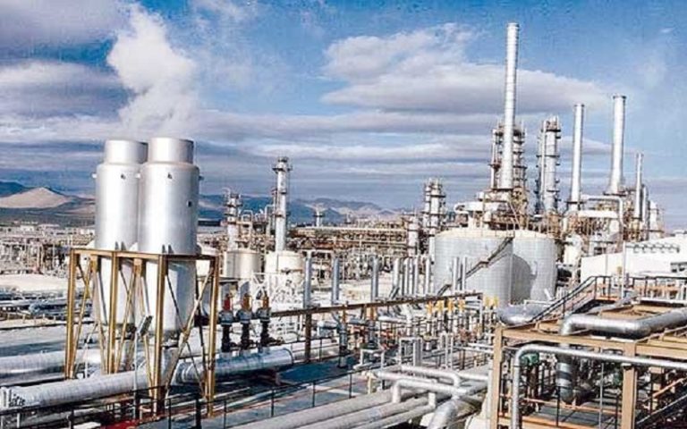 ۳۷ نفر از کارگران پتروشیمی اورمیه به کرونا مبتلا شده‌اند