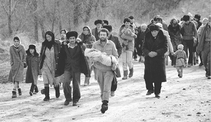 جمعی از هنرمندان موسیقی آزربایجان جنوبی در حمایت از آزادی قاراباغ بیانیه صادر کردند جمعی از هنرمندان موسیقی آزربایجان جنوبی در حمایت از آزادی قاراباغ بیانیه صادر کردند
