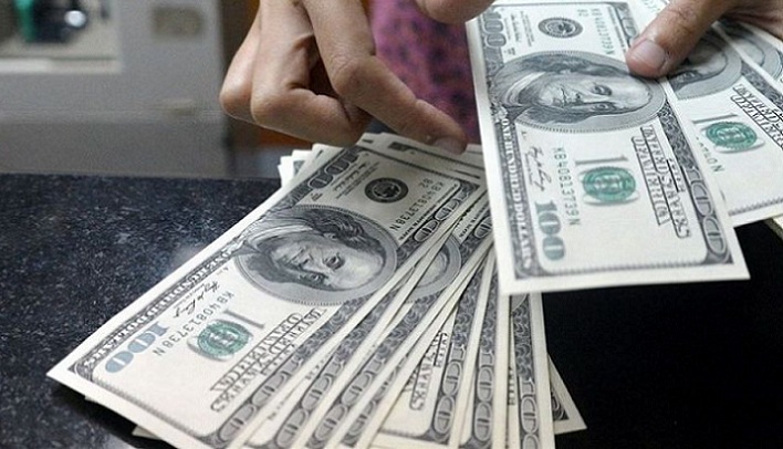 قیمت دلار در ایران از ۳۰ هزار تومان گذشت