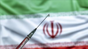 بلومبرگ: با سرعت کنونی، واکسیناسیون ایران ده سال طول خواهد کشید