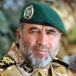 فرمانده نیروی زمینی ارتش معترضین را «مگس» خواند