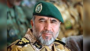 فرمانده نیروی زمینی ارتش معترضین را «مگس» خواند