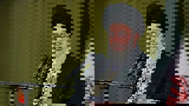 خامنه‌ای دستور داد که از درگیری مستقیم با آمریکا جلوگیری شود