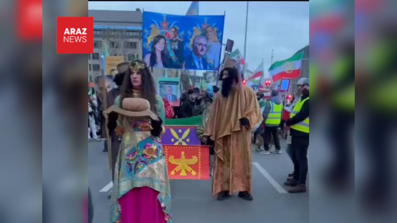  ممنوعیت نمادها و شعارها در فراخوان سلطنت‌طلبان       