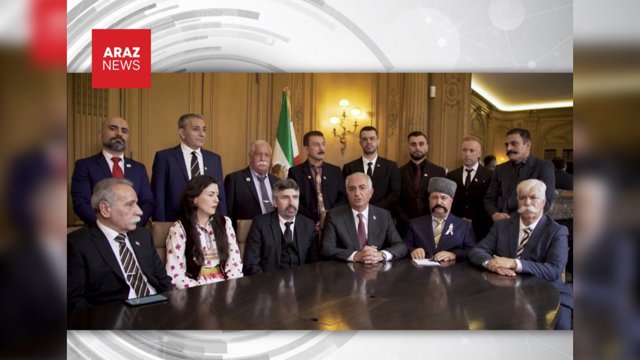  Rza Pəhləvinin “millət nümayəndələri” şousu tənqidi reaksiyalarla qarşılandı