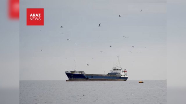 يك نفتكش غول پیکر دیگر كه تحت تحريم هاى آمريكا قرار دارد، از تنگه هرمز عبور كرده و وارد خليج شد