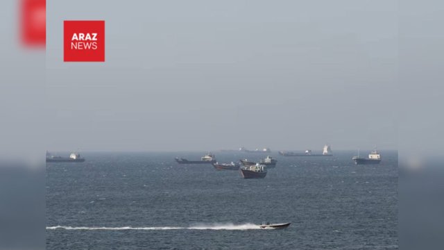 در حالى كه ابهام بر سر تنگه هرمز ادامه دارد ترامپ و ايران از پيشرفت در مذاكرات مى گویند