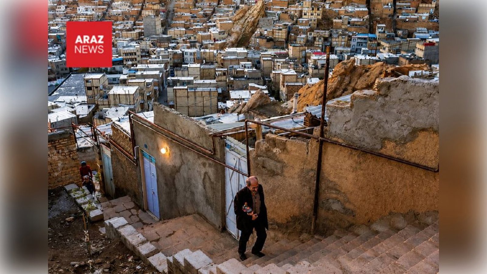 Məcburi köç: İranın yaşlıları şəhər kənarlarına sıxışdırılır