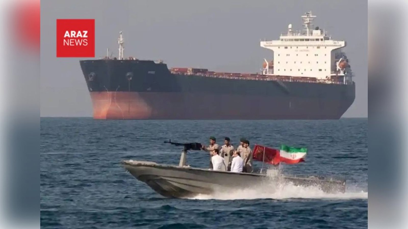 İran İslam İnqilabı Keşikçi Korpusunun Hormuz boğazındakı yük gəmisinə raket zərbəsi; yanğın heyəti xilasetmə qayığına sığındı