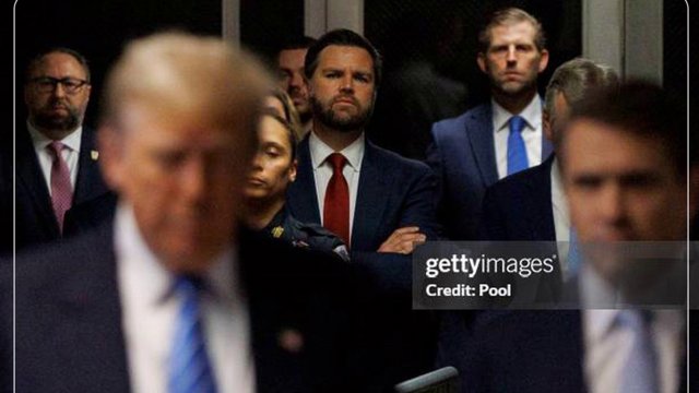 نیویورک‌تایمز:: ترامپ در پی نگرانی مشاوران فعلاً از تشدید گسترده حملات علیه ایران خودداری کرد