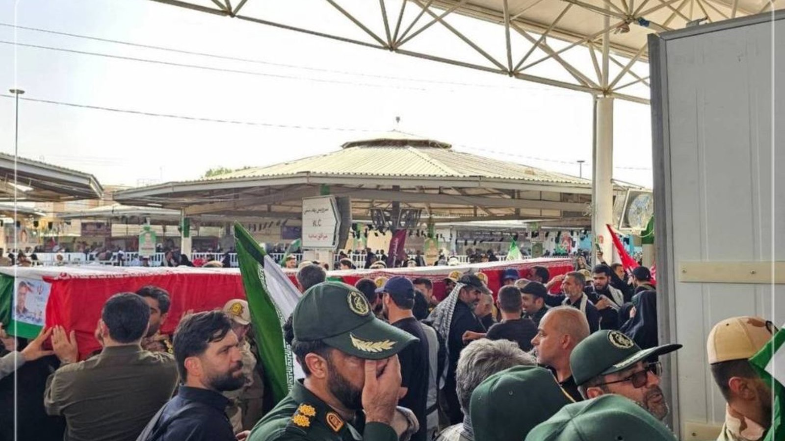 جنازه پنج عضو سپاه پاسداران از مرز مهران به ایران بازگردانده شد