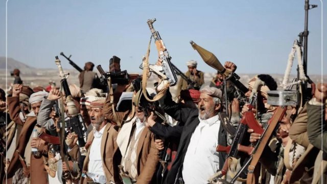 حملات گسترده حوثی‌ها به مأرب و المخا؛ ارتش یمن دست به پاسخ متقابل زد
