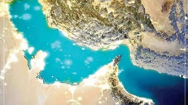 جاده و ریل جایگزین تجارت دریایی نیستند؛ اعتراف مقام تجاری ایران به تأثیر محاصره دریایی آمریکا