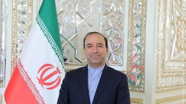 İranın İslam Respublikasının səfirinin Küveytdə saxlanılan dörd iranlı ilə görüşü