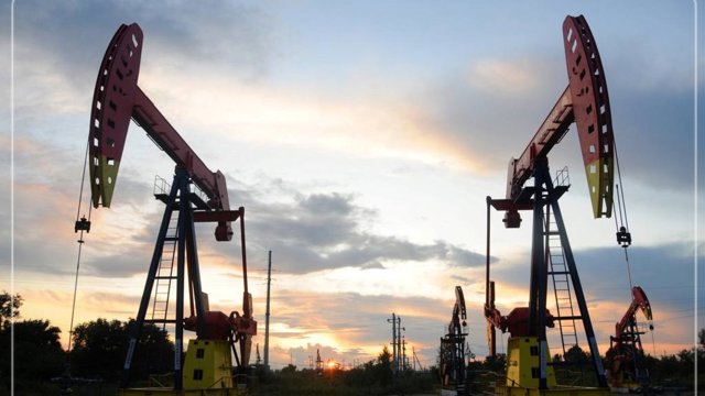 Neft üç gün ardıcıl ucuzlaşdı