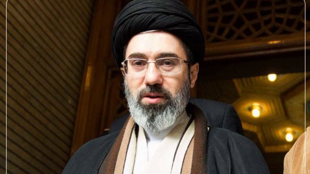 مجتبی خامنه‌ای در بیانیه‌ای: اعتراف مقامات به ضعف‌های اقتصادی را «کمک بزرگ به دشمن» خواند