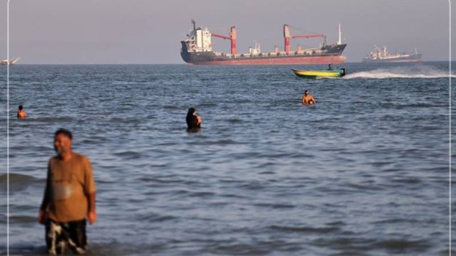 İraq Hörmüz boğazını dolanmağa hazırlaşır; Bağdadın hədəfi 3,4 milyon barellik neft ixracını qorumaqdır