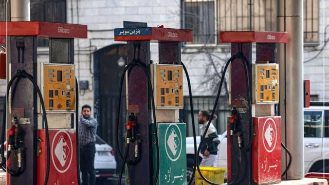 رئیس کمیسیون انرژی اتاق ایران: قیمت بنزین باکیفیت باید ۴۵ تا ۵۰ هزار تومان باشد