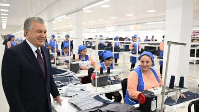 İnvestorlar islahatların davam edəcəyinə ümid edir: Özbəkistan iqtisadiyyatı transformasiya yolunda