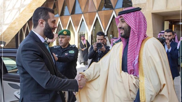 Suriya husilərə qarşı döyüşmək üçün Yəmənə qoşun göndərilməsini nəzərdən keçirir