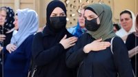 از هرطرف دم جمهوری اسلامی از زیر عبا بیرون می زند