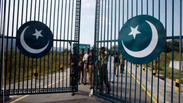 Sistan-Bəlucistan sərhədində yeni dalan: Pakistan Rimdan keçidini ticarətə, Taftanı isə sərnişinlərə bağlayıb