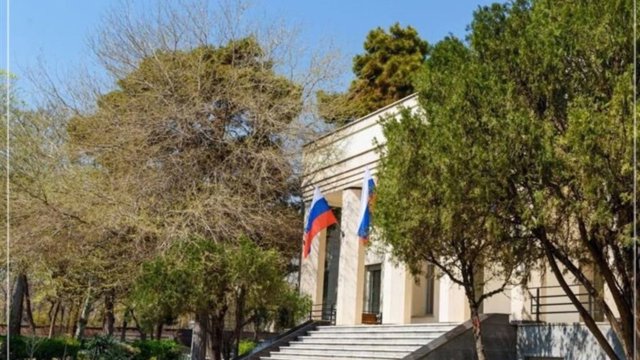 Rusiya səfirliyi diplomatlarının və nüvə mütəxəssislərinin İranı tərk etməsi barədə xəbərləri təkzib edib