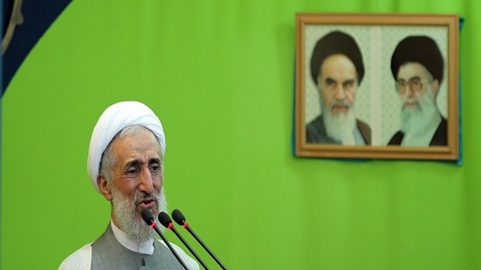 هشدار امام جمعه تهران نسبت به سوء قصد به جان خامنه‌ای