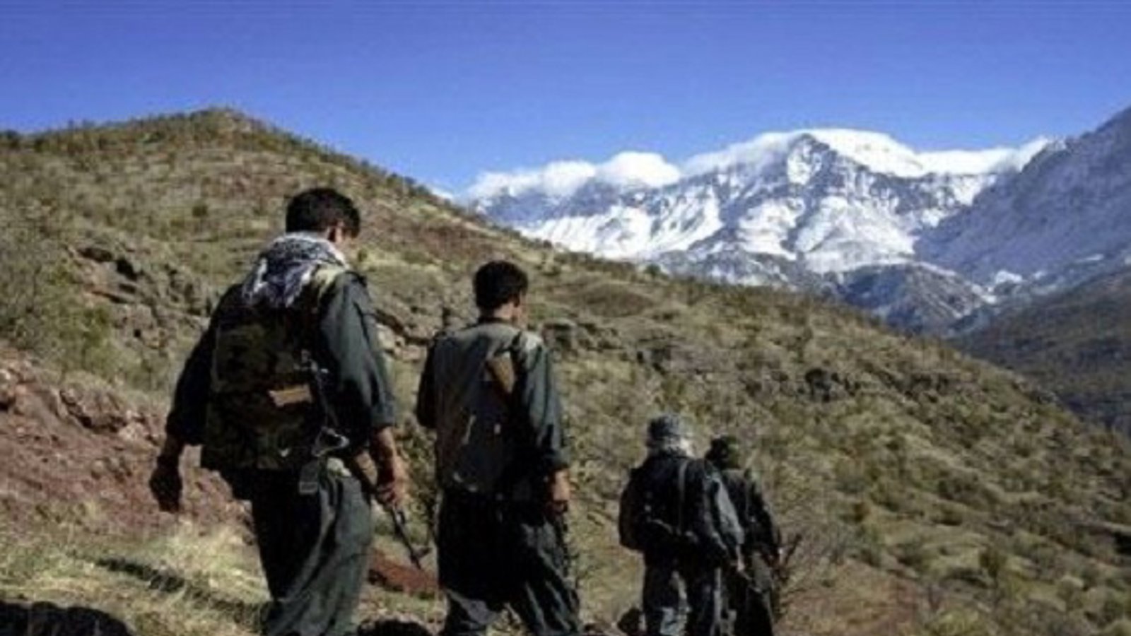 پژاک: ۲۰ مرزبان ایران را کشتیم; ایران: ۴ مرزبان شهید داده ایم