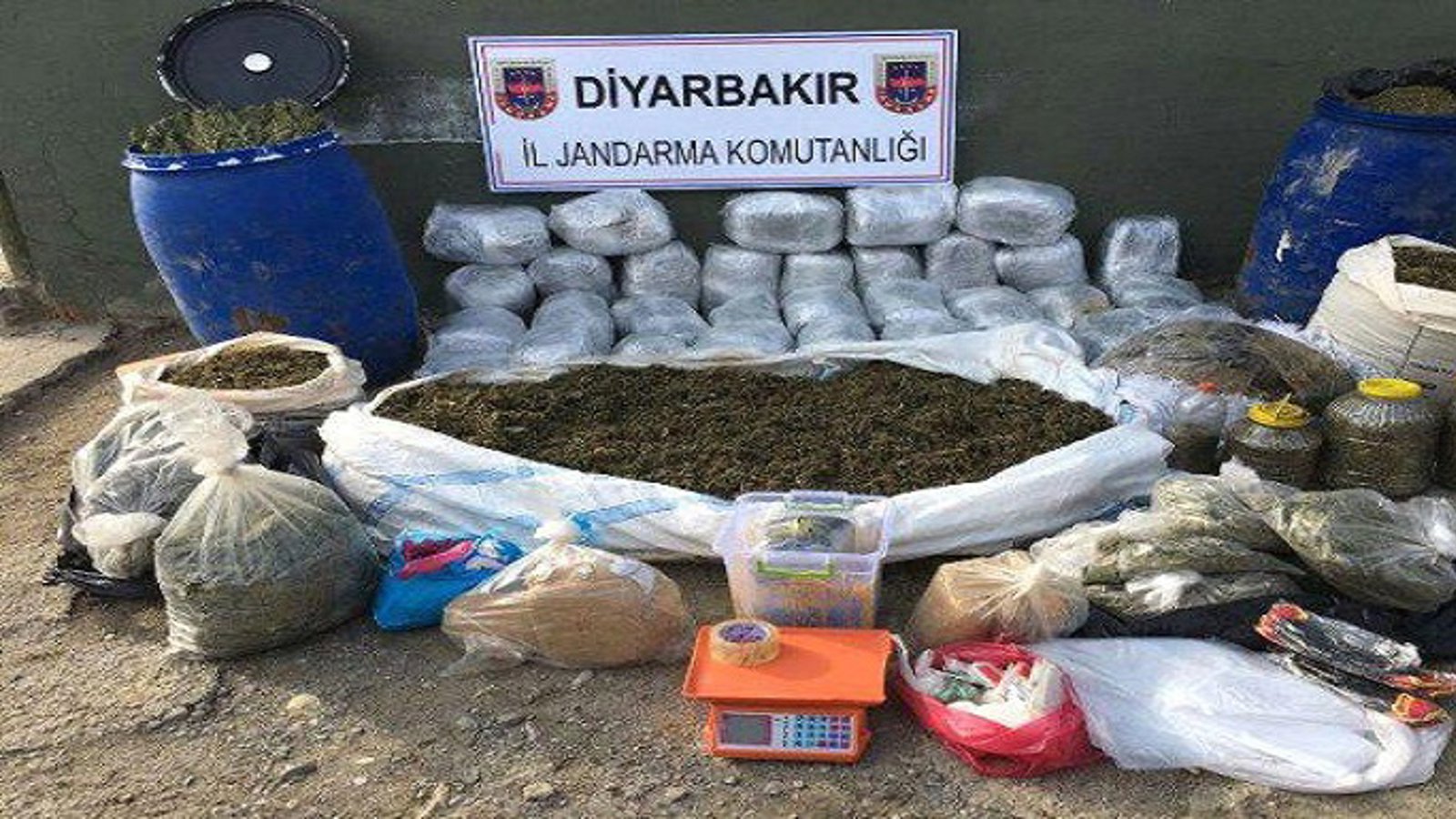 کشف ۳ تن مواد مخدر از مقر های «پ ک ک» «پژاک »