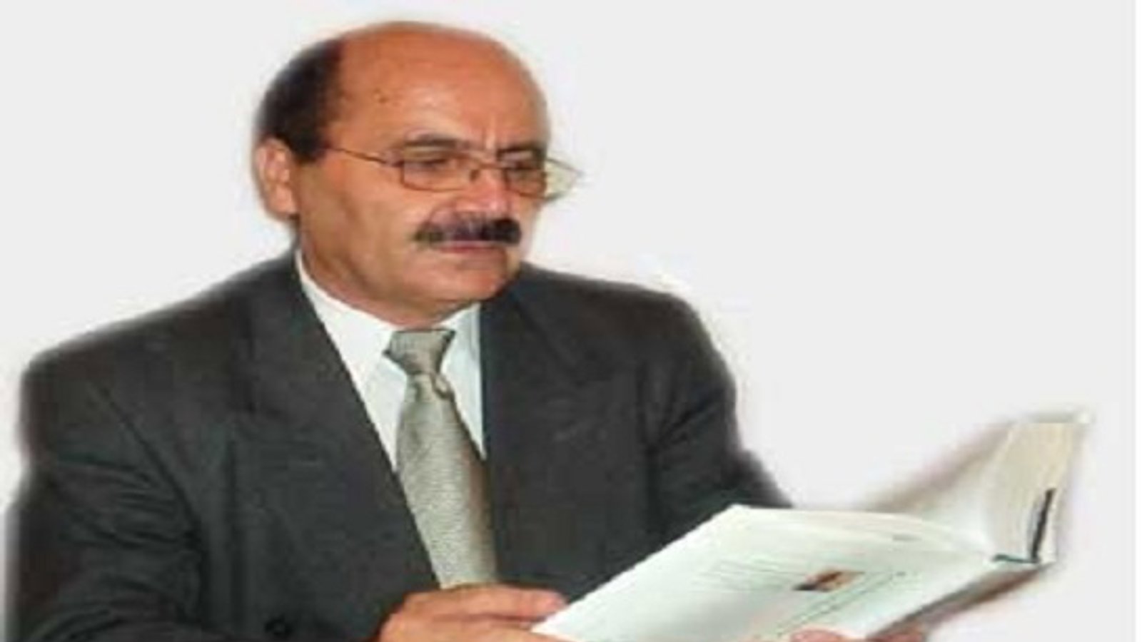 موهندیس حسن راشدی: تورکجه درس کلاسیمیزی تعطیل ائتدیلر !