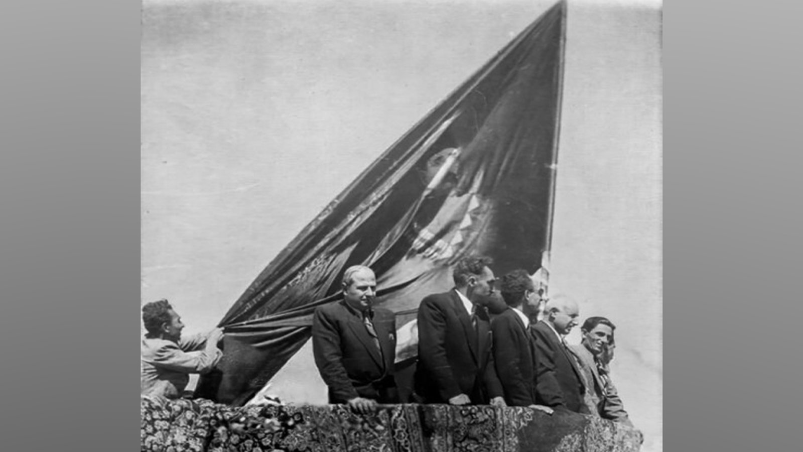 نه اوچون بیر جمعییتده فیرقه مئیدانا گلیر؟