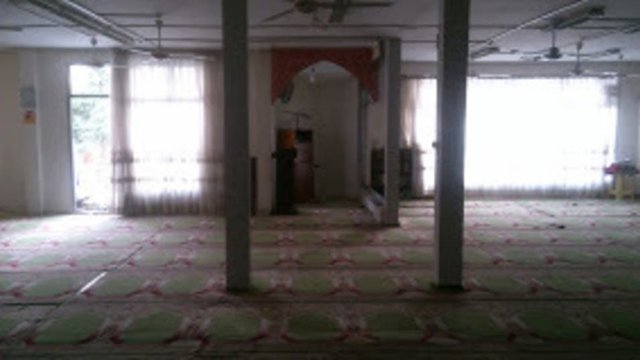 نیروهای امنیتی جلوی اقامه نماز عید فطر در نمازخانه اهل سنت یافت‌آباد تهران را گرفتند