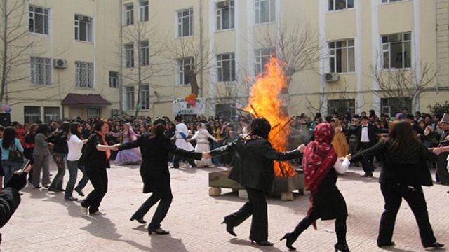 خامنه ای رهبر ایران: چهارشنبه سوری هیچ مبنای شرعی ندارد