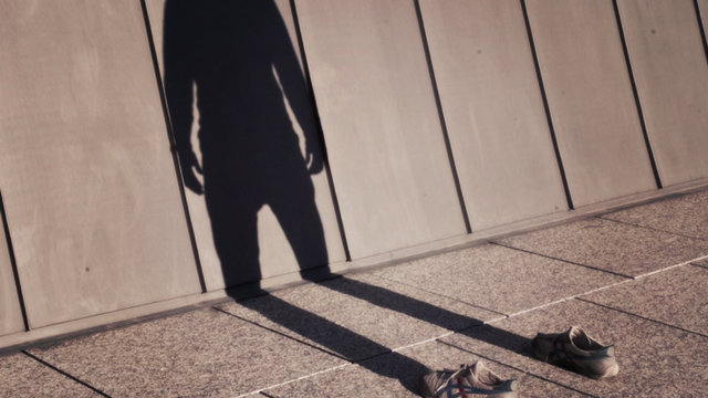 قدرت نامرئی و ملت ساختگی: تحلیلی بر نظریه‌ی میشل فوکو