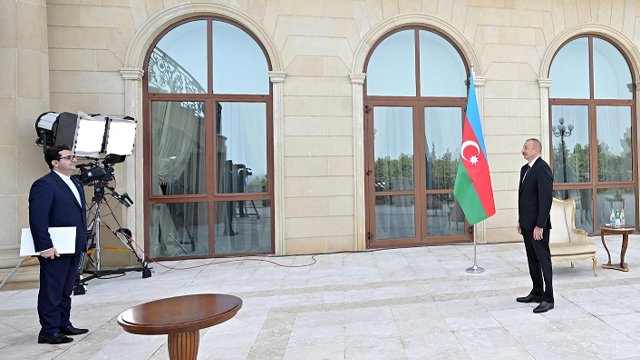 تلاش سفیر جدید ایران در آزربایجان شمالی برای تکذیب ارسال سلاح روسی به ارمنستان