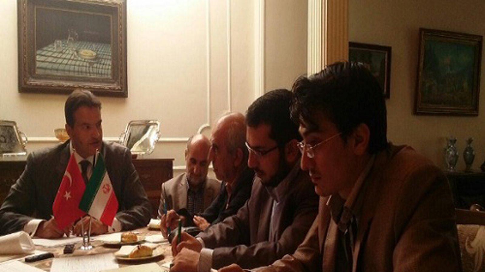 سرکنسول تورکیه در تبریز در نشستی مطبوعاتی:مردم تورکیه داستان قهرمانی رقم زدند/اجرای طرح لغو ممنوعیت تورهای گردشگری به تورکیه