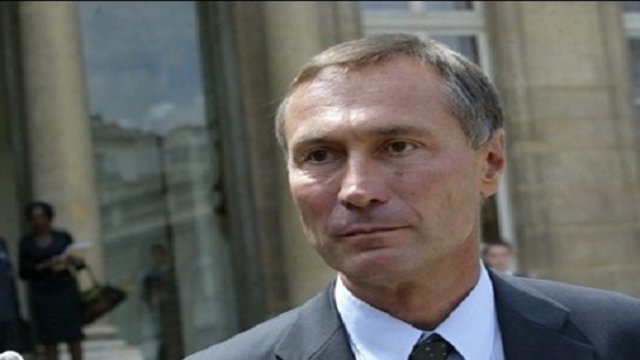 سناتور فرانسوی: نظامیان ارمنستان باید از قره باغ و ۷ شهر اطراف آن خارج شوند