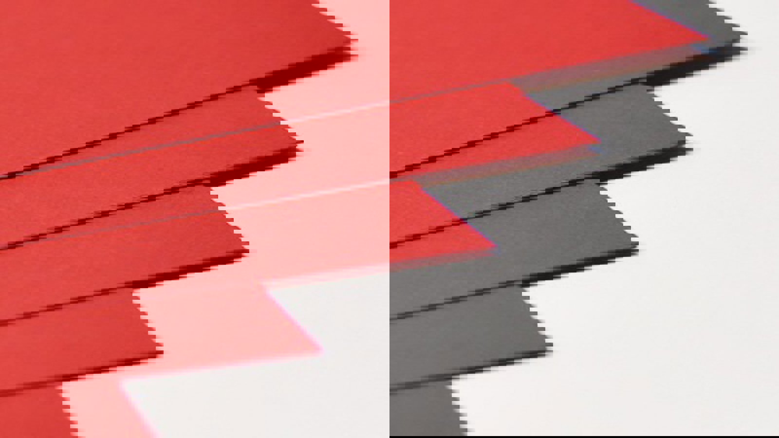 از کارت قرمز تا فرش قرمز - عظیمی قدیم