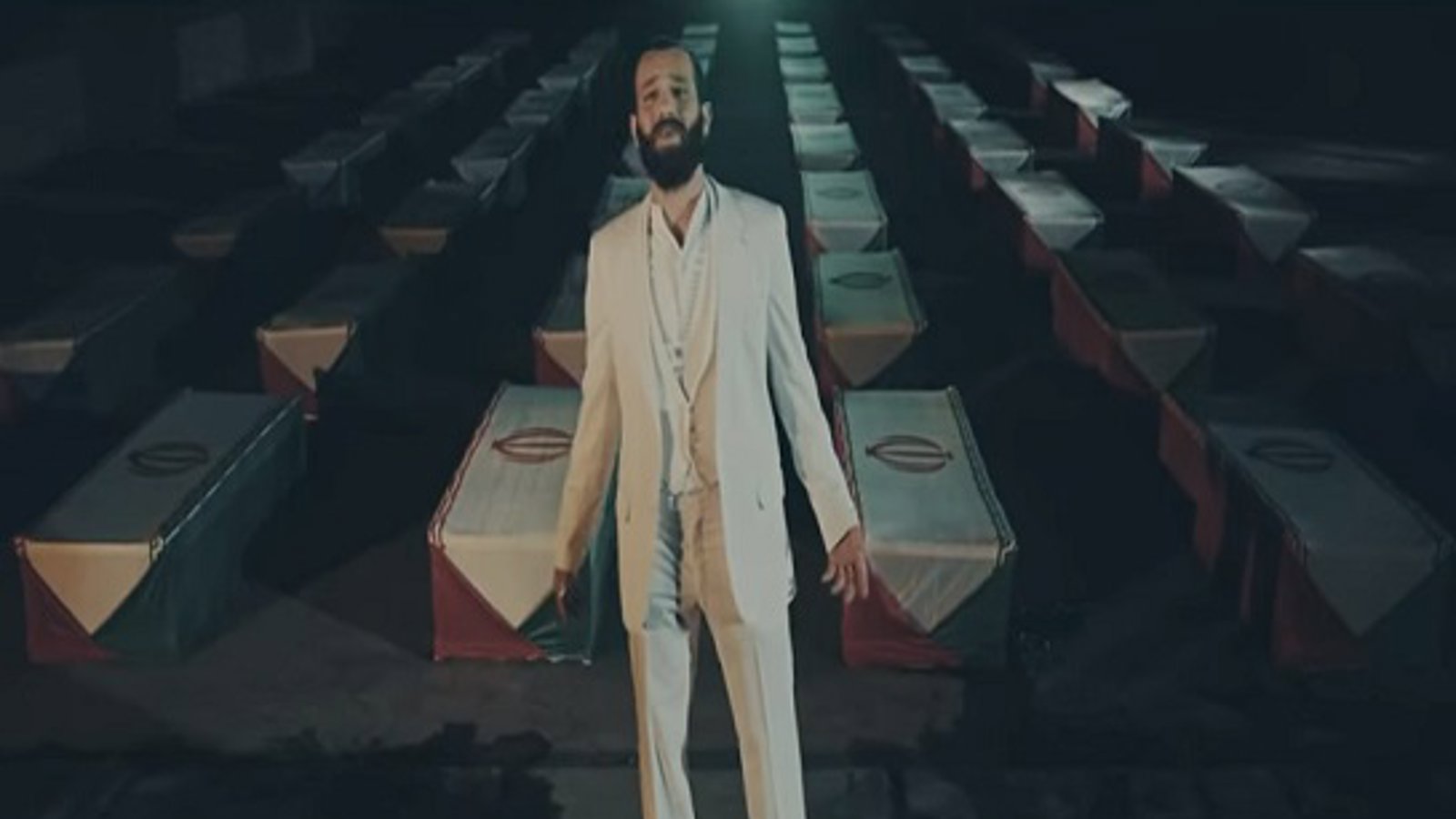 جمهوری اسلامی ایران برای ''جذب جوانان'' به شعارهای ''ملی گرایانه'' روی آورده است