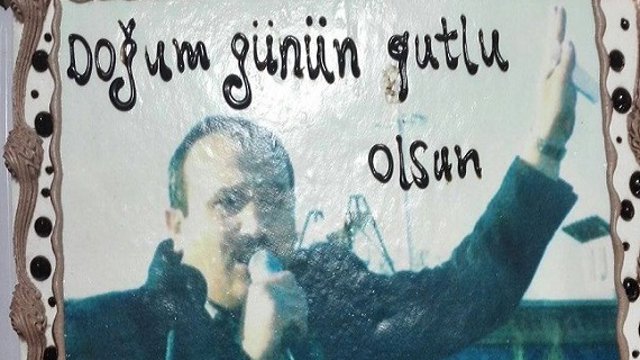 دیدار جمعی از فعالین ملی-مدنی آزربایجان با خانواده آقای عباس لسانی به مناسبت سالروز تولد ایشان+تصاویر