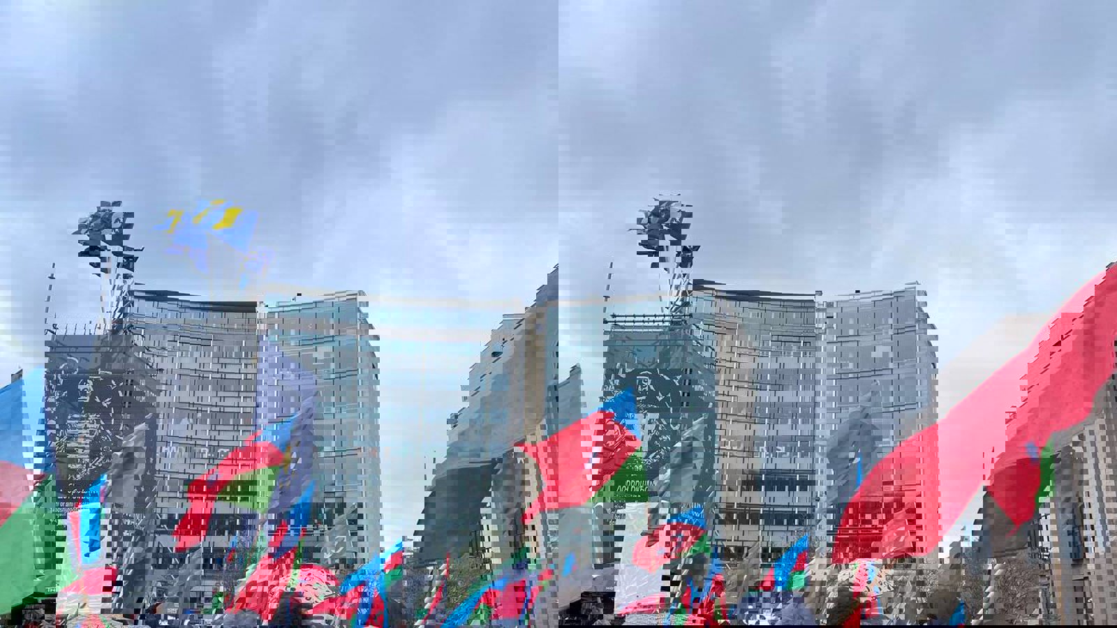 شهروندان آذربایجان جنوبی در بروکسل راهپیمایی "آزادی و عدالت" برگزار کردند