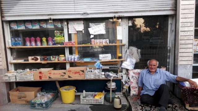 پس از گذشت ۲ سال؛ تداوم پلمب محل کسب یک شهروند بهایی در اورمیه