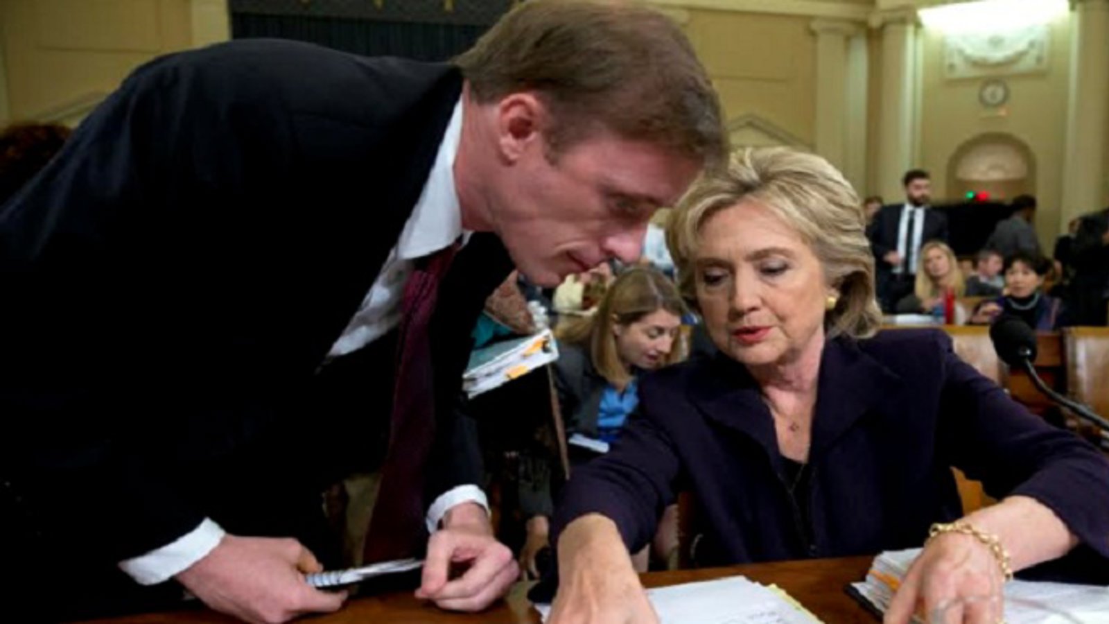 مشاور کلینتون :ایران اولین هدف آمریکا برای درگیری نظامی است