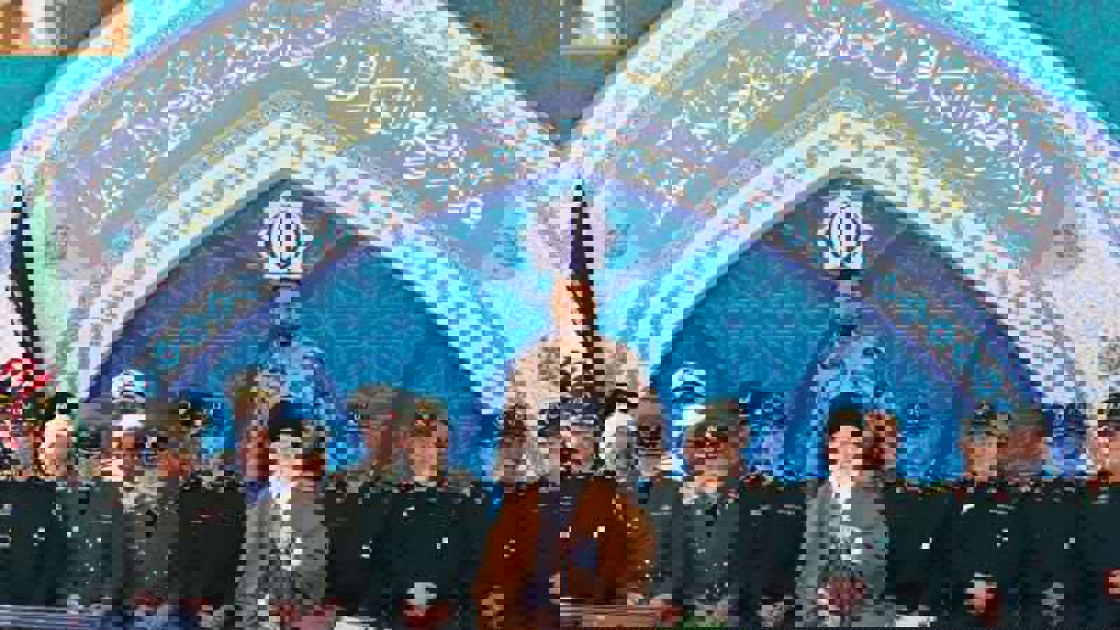 خامنه ای: کاندیداها سعی کنند گسل‌های اعتقادی، جغرافیایی، زبانی و قومی را تحریک نکنند