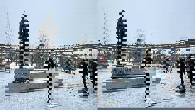 قازاقیستان‌دا آتاتورک هئیکلی و پارکی آچیلدی