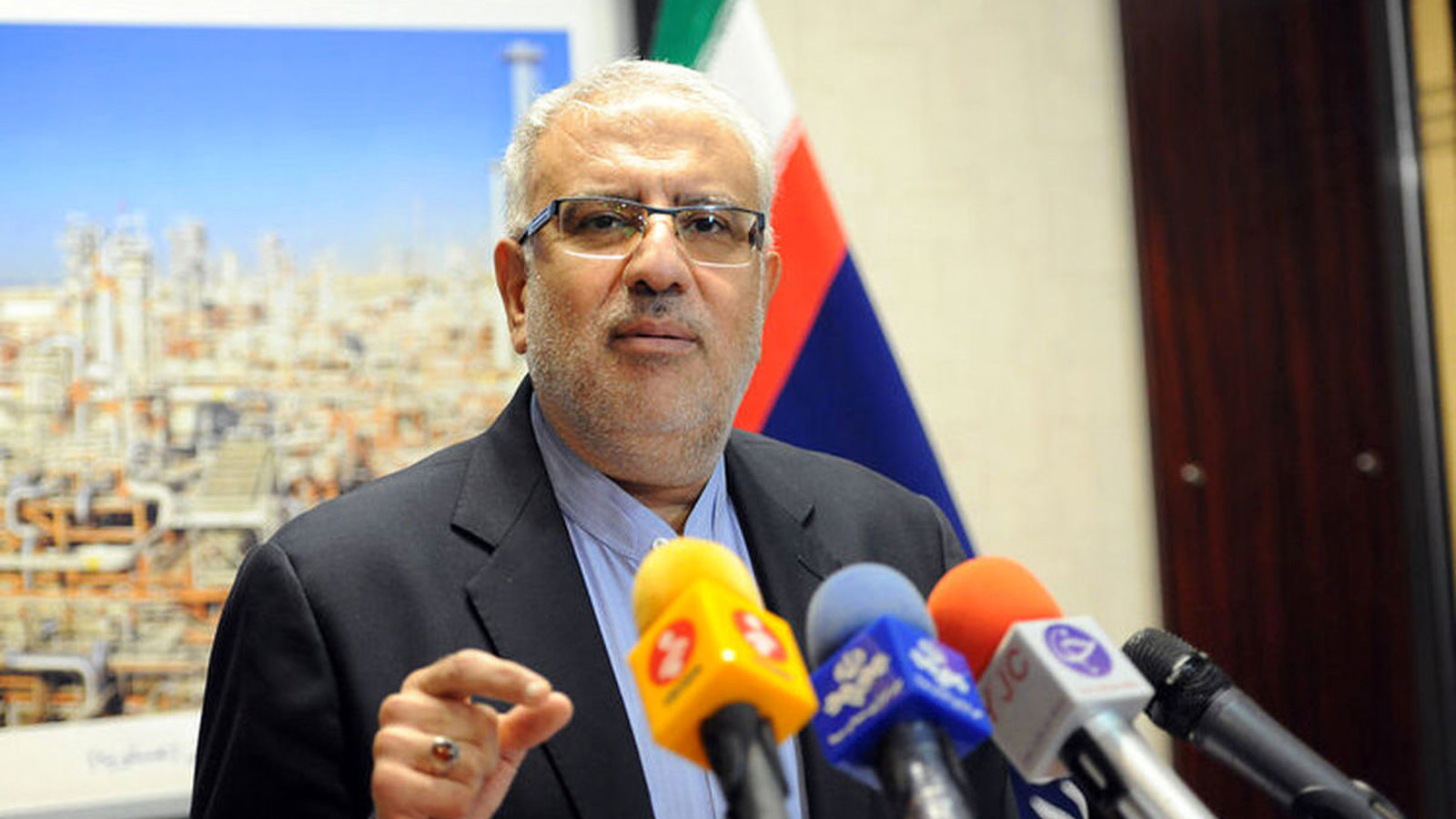 وزیر نفت ایران اسرائیل را به «توطئه» و «هدف قراردادن» خط لوله گاز سراسری متهم کرد