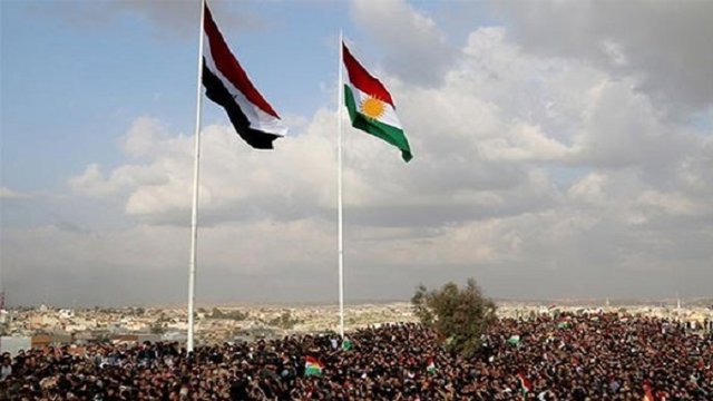 مساله برافراشته شدن پرچم اقلیم کردستان به دادگاه کشانده شد