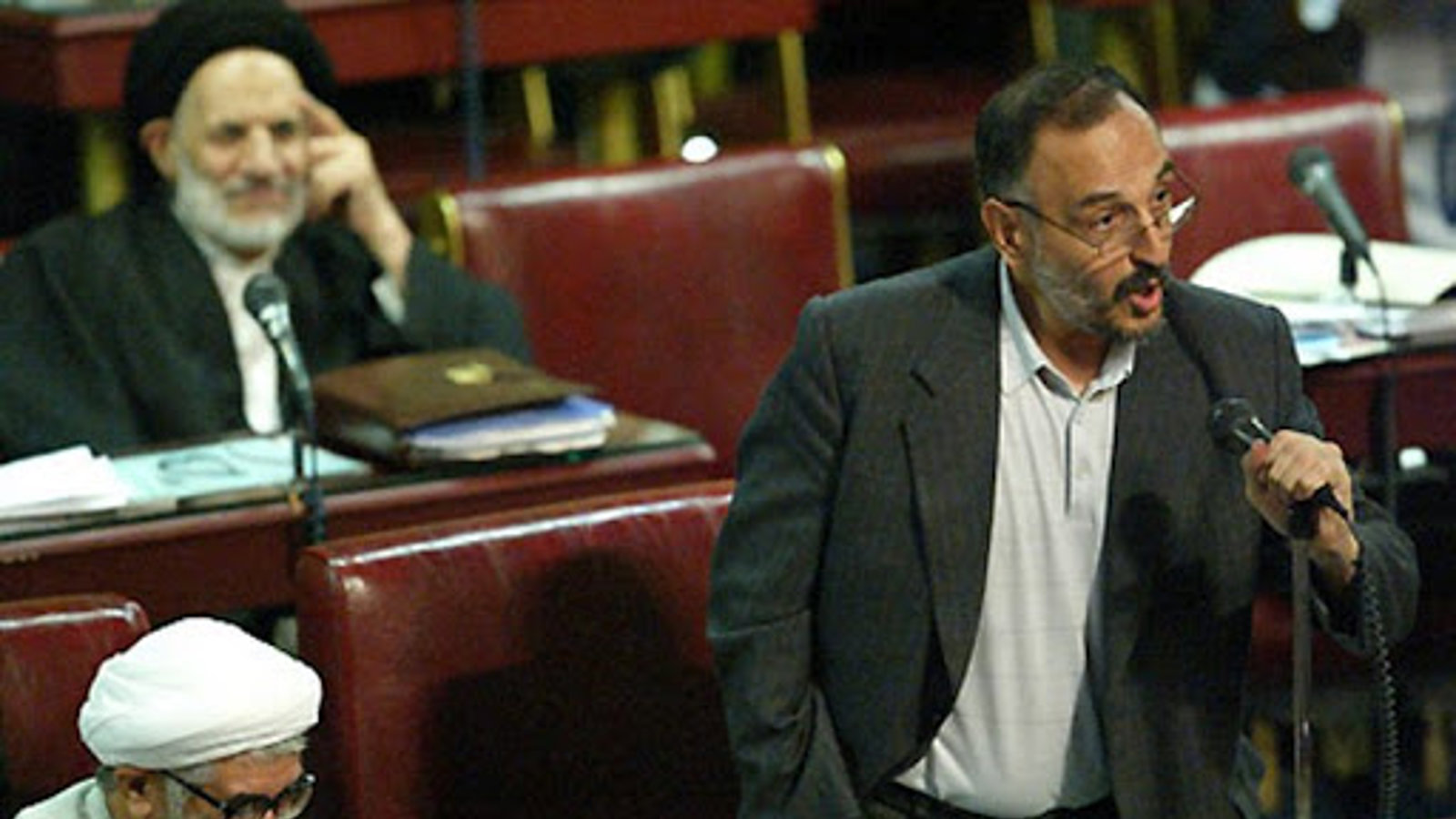 نگاهی بر دیدگاه‌های آقای اکبر اعلمی نماینده‌ی سابق تبریز در مجلس شورای اسلامی ایران